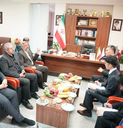 دیدار دکتر محمدعلی نوبخت فرماندار ساری با جناب آقای تسوکادا تاماکی سفیر کشور ژاپن در جمهوری اسلامی ایران